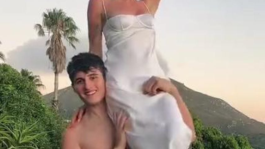 Luis Freitag und seine Freundin im Urlaub