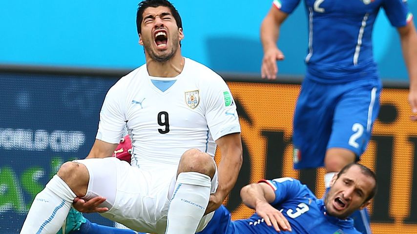 WM-Aus! Luis Suárez nach Beißattacke gesperrt