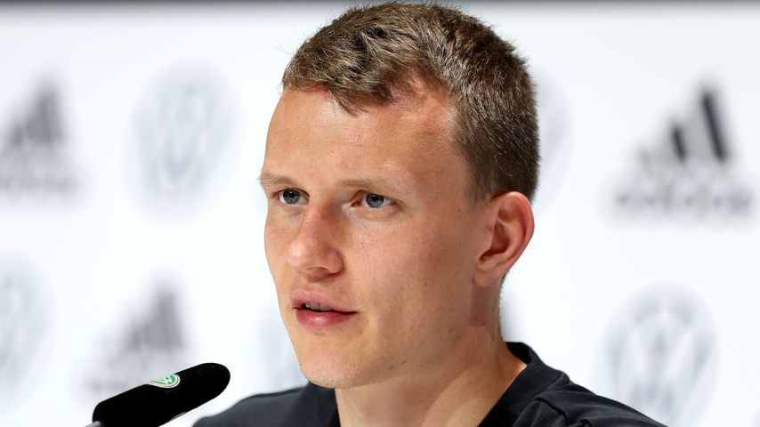 Lukas Klostermann bei Pressekonferenz, 2022