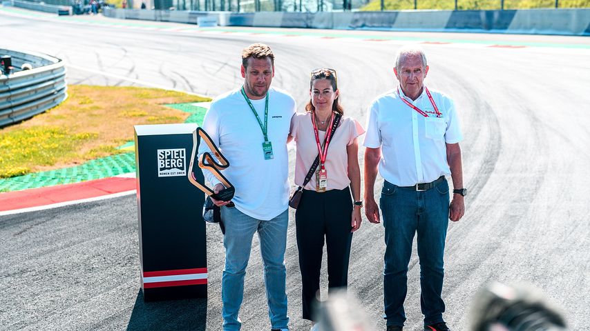 Lukas Lauda, Birgit Laude und Dr. Helmut Marko bei der Einweihung der Niki-Lauda-Kurve