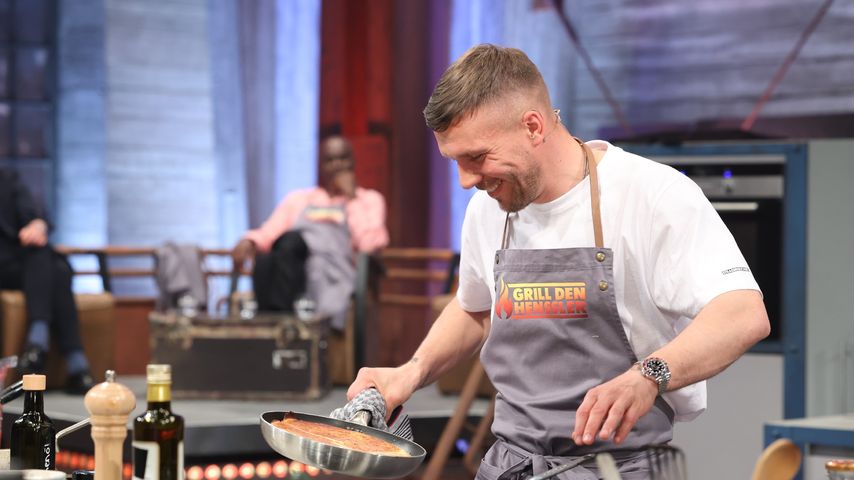 Lukas Podolski bei "Grill den Henssler"