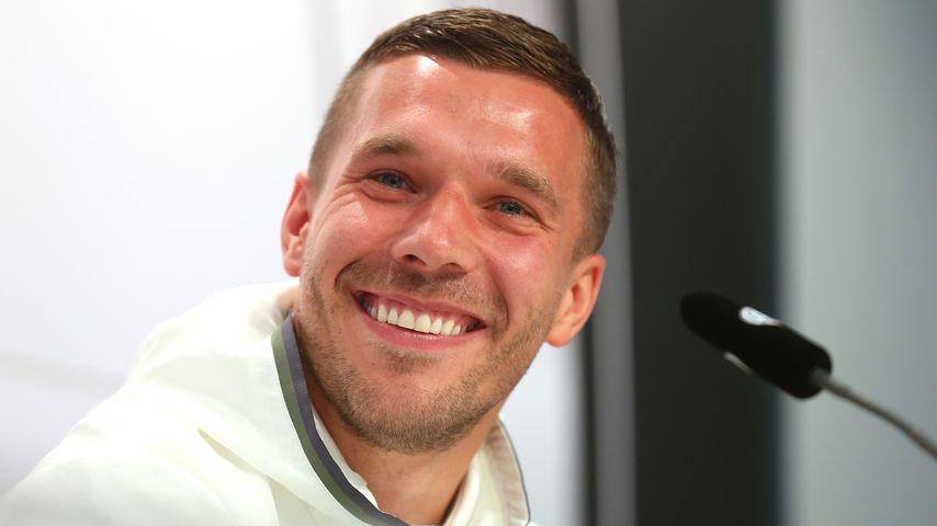 Lukas Podolski auf einer Pressekonferenz in Evian-les-Bains, Frankreich