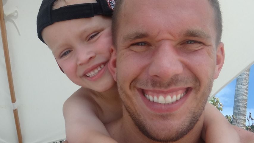Lukas Podolski und Sohnemann Louis
