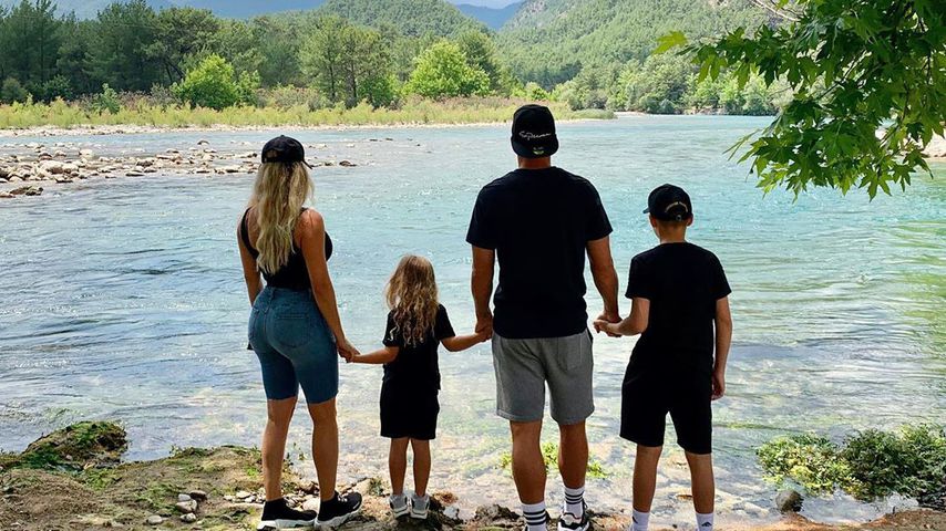 Lukas Podolski und seine Familie