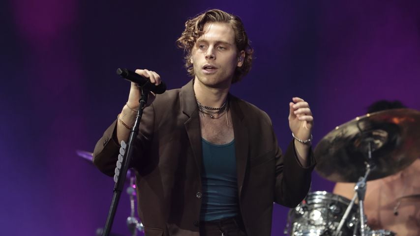 Luke Hemmings hat seine Sierra tatsächlich schon geheiratet!
