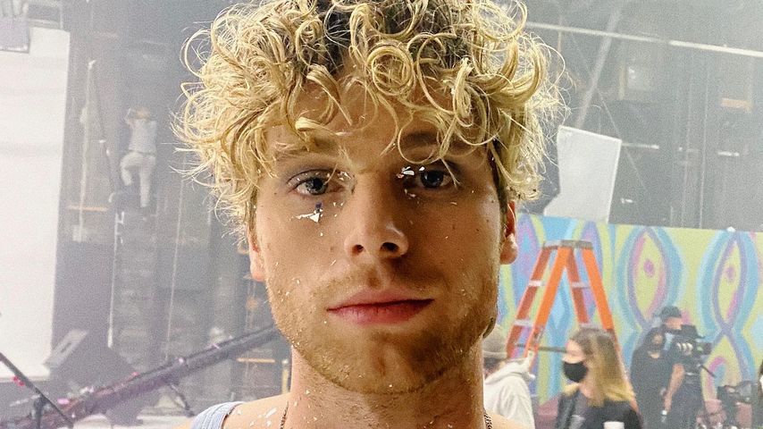 Luke Hemmings, 5SOS-Sänger