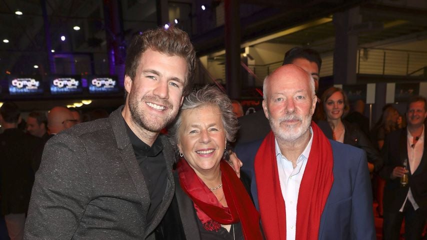 Luke Mockridge mit seinen Eltern Margie und Bill Mockridge beim Deutschen Comedypreis 2016 in Köln