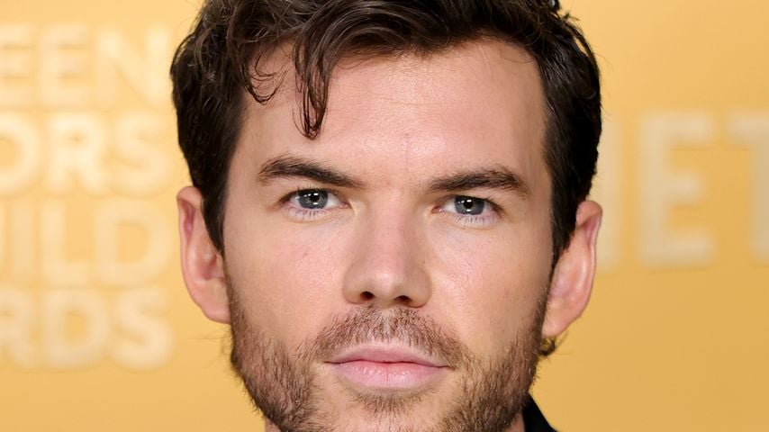 Fanbelästigung: "Bridgerton"-Star Luke Newton wehrt sich