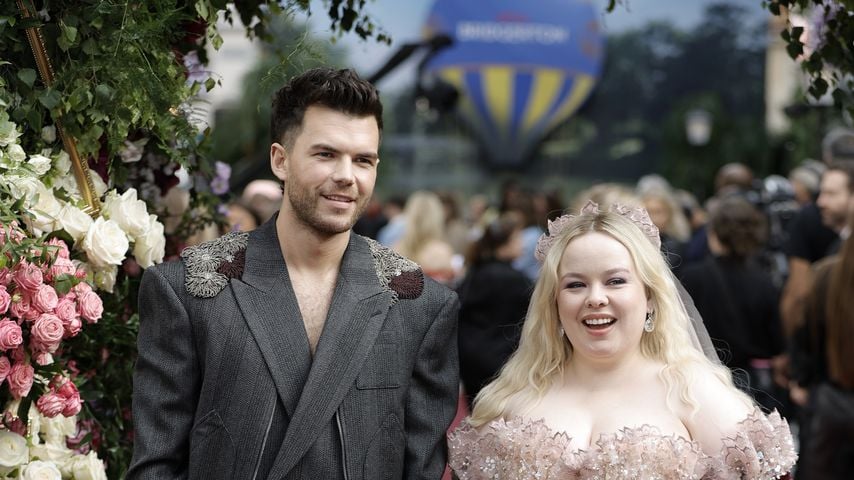 Beziehung mit Luke Newton? Nicola Coughlan klärt endlich auf