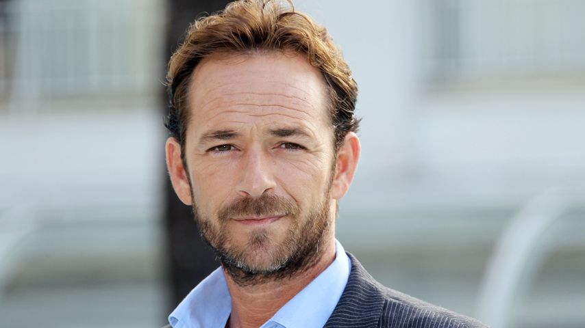 Sterbeurkunde enthüllt: Luke Perry wurde bereits beerdigt!