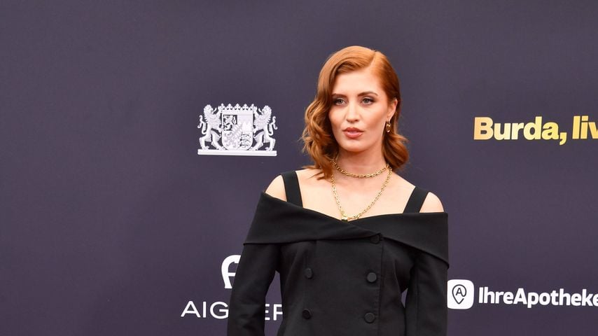 Luna Schweiger, November 2025