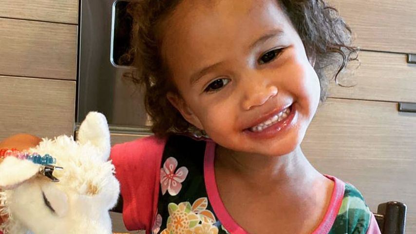 Luna Simone Stephens, Tochter von Chrissy Teigen und John Legend
