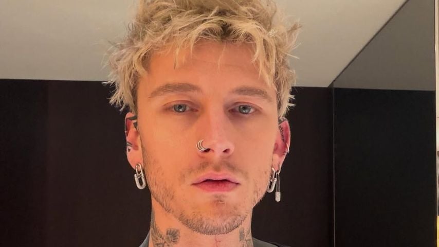 Saga feiert 1. Geburtstag: MGK berührt mit Privataufnahmen