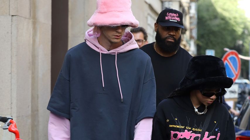 Machine Gun Kelly mit seiner Tochter Casie in Mailand