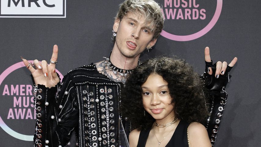 Machine Gun Kelly mit seiner Tochter Casie Colson Baker, 2021