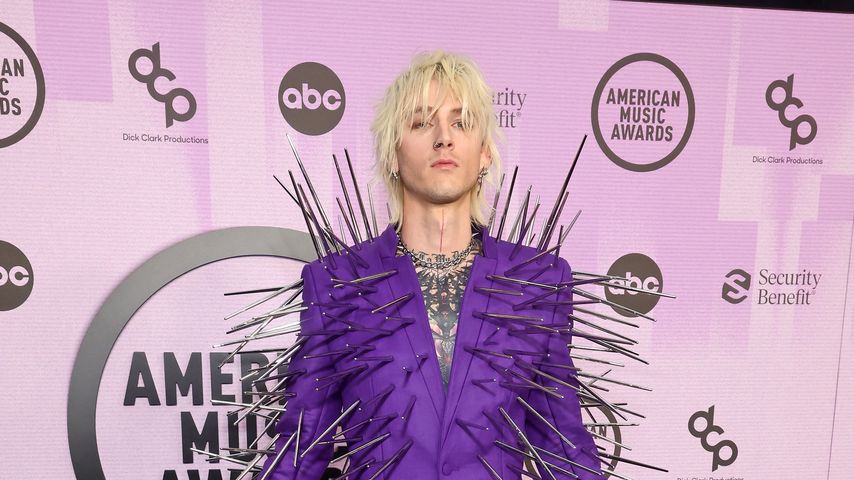Machine Gun Kelly, AMAs 2022