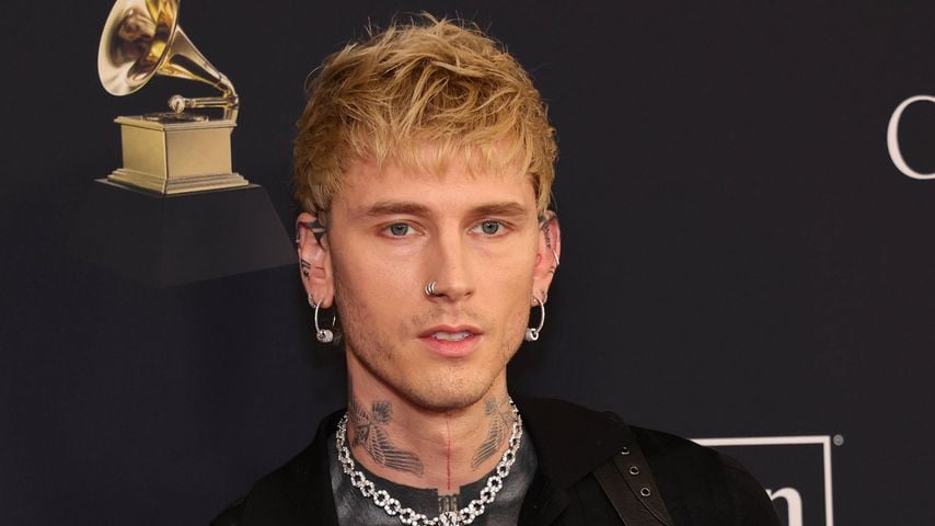 Machine Gun Kelly bei der Pre-GRAMMY Gala in Los Angeles, die Avery Lipman und Monte Lipman ehrt