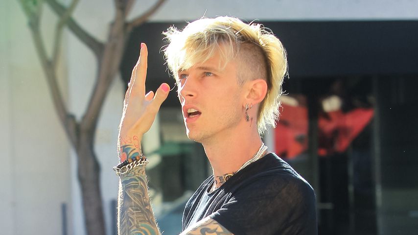 Machine Gun Kelly in Los Angeles, November 2020