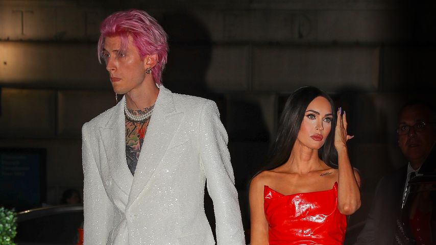 So meistern Machine Gun Kelly und Megan Fox Fernbeziehung