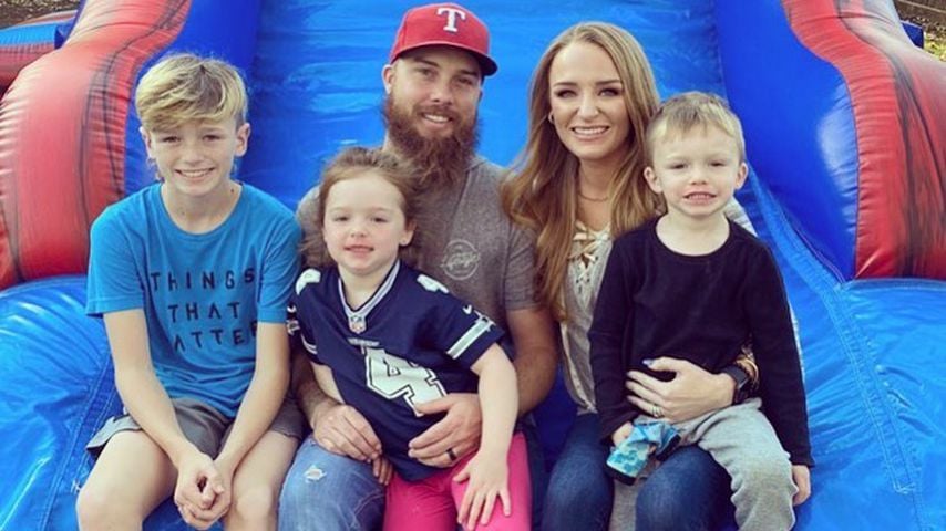 Maci Bookout mit ihrem Partner Taylor und ihren drei Kindern