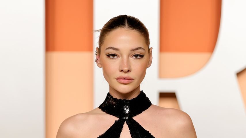 Madelyn Cline total verändert in "Stranger Things" entdeckt