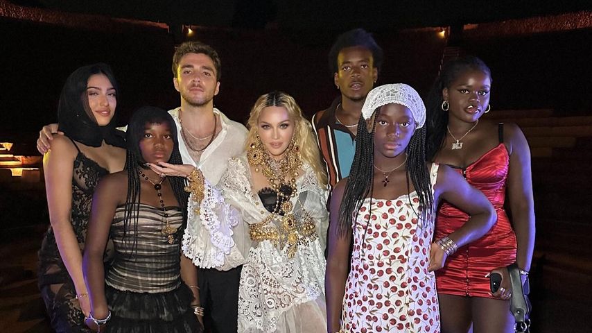 Mit allen Kids: So glamourös feiert Madonna ihren Geburtstag
