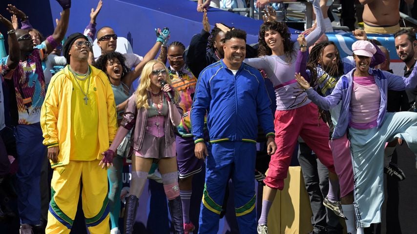 Madonna performt mit Ronaldinho und Ronaldo in der Halbzeitshow des WM-Finals 2026 in East Rutherford