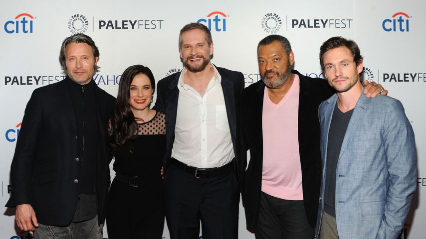 Mads Mikkelsen, Caroline Dhavernas, Bryan Fuller, Laurence Fishburne und Hugh Dancy