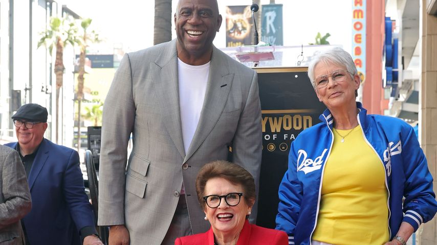 Magic Johnson und Jamie Lee Curtis ehren Billie Jean King auf dem "Walk of Fame"