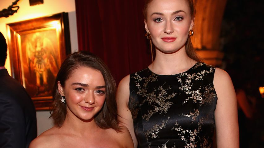 Maisie Williams und Sophie Turner bei den SAG-Nominierungen in L.A. im Januar 2015
