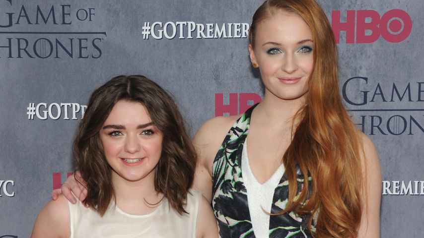 GoT-Maisie & Sophie Turner: Partnerlook auf Kits Hochzeit!
