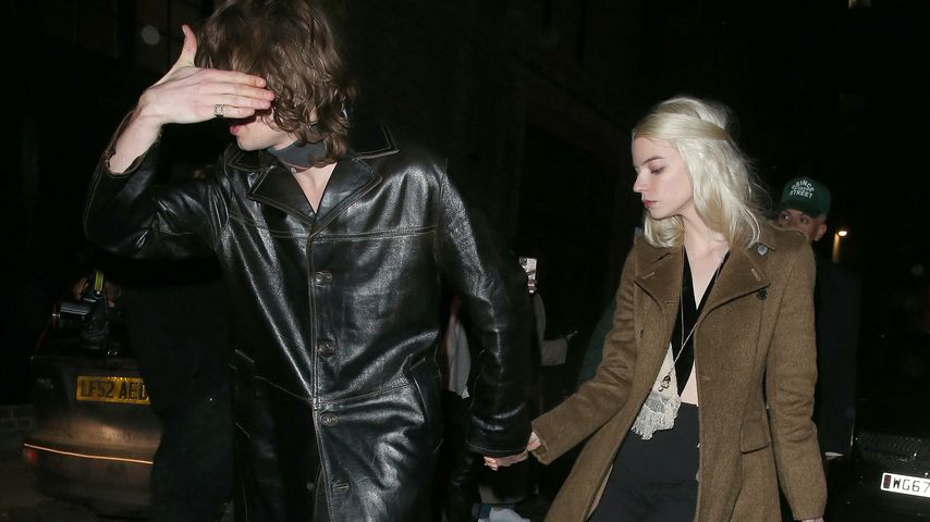 Malcolm McRae und Anya Taylor-Joy in London, Februar 2023