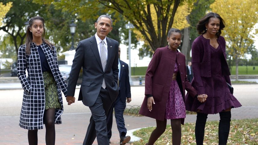 Malia Obama, Barack Obama, Sasha Obama und Michelle Obama, Oktober 2013