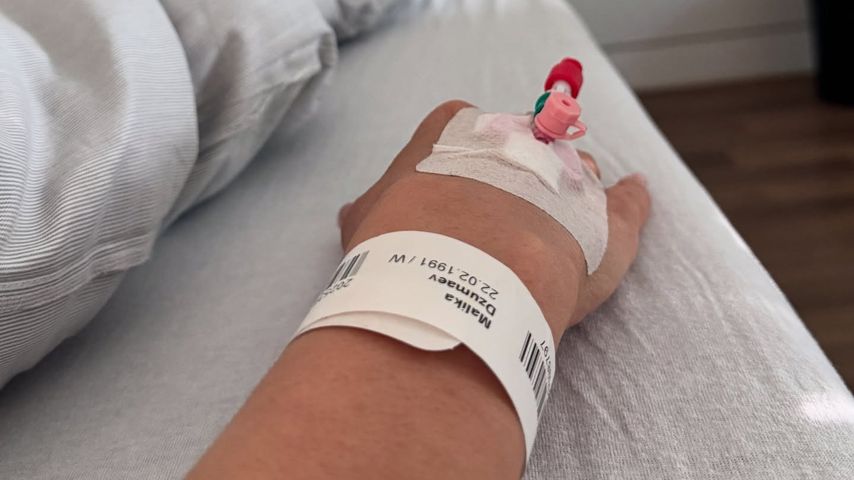 Malika Dzumaev im Krankenhaus, Mai 2025