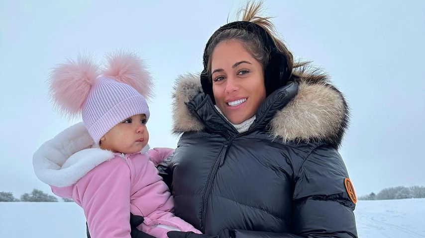 Malin Andersson musste mit Tochter Xaya ins Krankenhaus