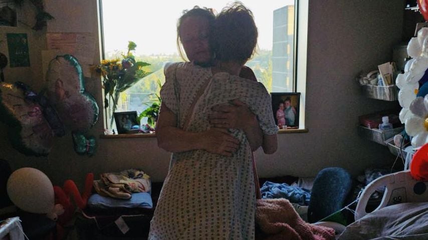 Mamie Laverock und ihre Mutter Nicole Rockmann, Juli 2024