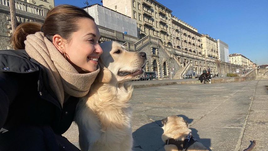 Mandy Capristo mit ihren Hunden, Dezember 2021