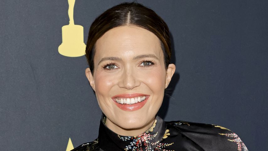 Retro-Kleid: So stylish genießt Mandy Moore Schwangerschaft!
