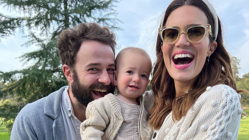 Mandy Moore mit ihrem Partner Taylor Goldsmith und dem gemeinsamen Sohn