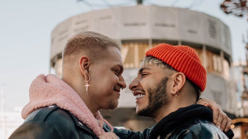 Manuel Denniger mit seinem Ehemann Chris