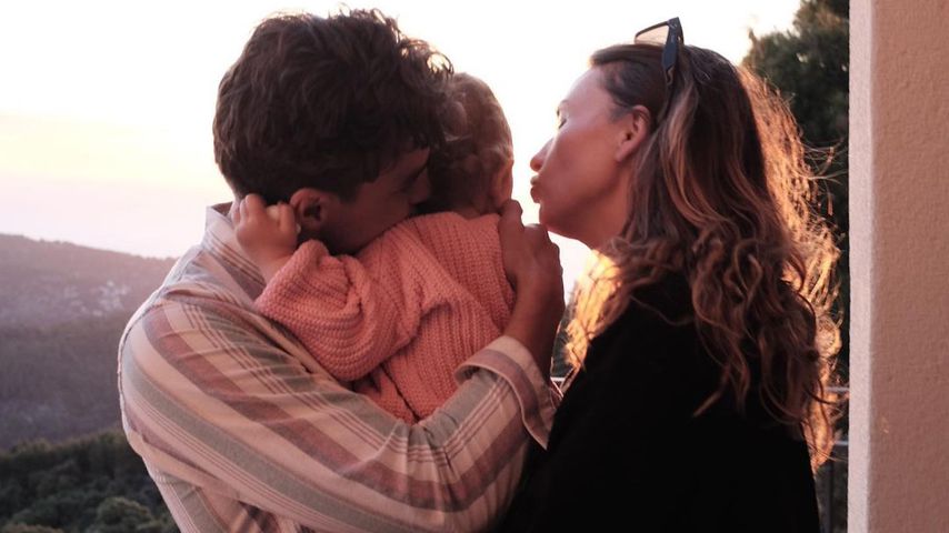 Manuel und Anni Hasni mit ihrer Tochter auf Mallorca, Juli 2021