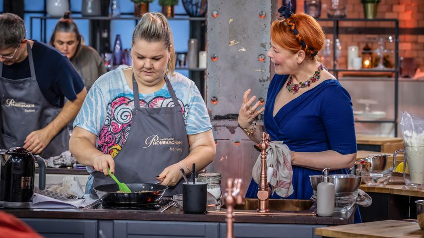 Manuela Wisbeck und Enie van de Meiklokjes, "Das große Promibacken"