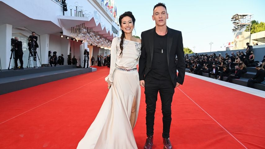 Selten: Jonathan Rhys Meyers mit seiner Frau auf Red Carpet!