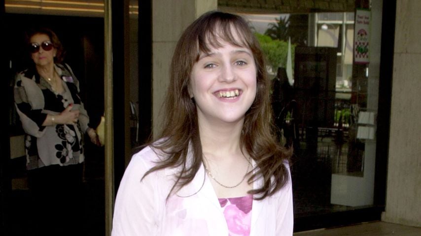 Mara Wilson in Los Angeles 2000
