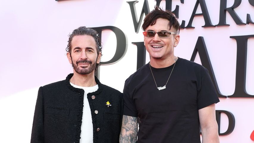 Marc Jacobs und sein Ehemann Char Defrancesco bei der Weltpremiere von "Der Teufel trägt Prada 2", 2026