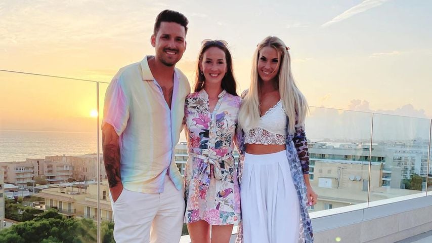 Die "#CoupleChallenge"-Kandidaten Marco Cerullo, Christina Grass und Isi Glück