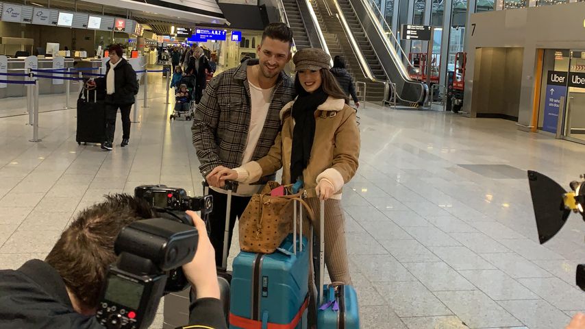 Marco Cerullo und Christina Grass kurz vor dem Abflug ins Dschungelcamp