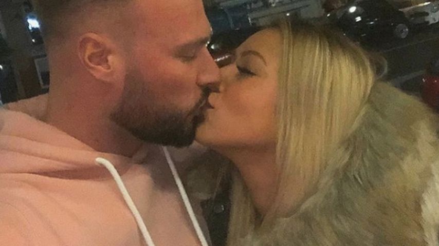 Mit Knutsch-Pic: Jetzt meldet sich Chethrin Schulzes Lover!