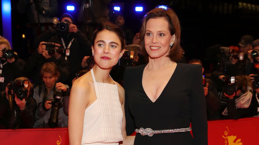 Margaret Qualley und Sigourney Weaver auf der Berlinale 2020