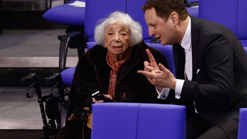 Margot Friedländer spricht mit Prinz Georg Friedrich von Preußen, Januar 2024